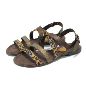 Кафяви дамски сандали с равна подметка