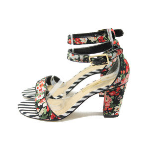 Дамски сандали с цветя Tamaris 1-28313-24 черни цветяKP