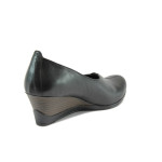 Черни ортопедични дамски обувки с платформа, естествена кожа - всекидневни обувки за пролетта и есента N 10007927