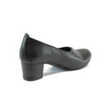Черни ортопедични дамски обувки със среден ток, естествена кожа - всекидневни обувки за пролетта и есента N 10007930
