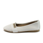 Бели дамски обувки с равна подметка, здрава еко-кожа - всекидневни обувки за пролетта и лятото N 10008328