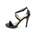 Черни дамски сандали, лачена еко кожа - всекидневни обувки за лятото N 10008417