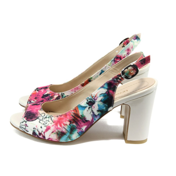 Бели дамски сандали, текстилна материя - всекидневни обувки за лятото N 10008753