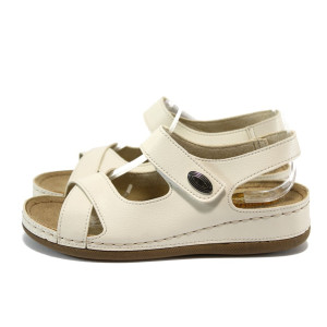 Анатомични бежови дамски сандали, здрава еко-кожа - всекидневни обувки за лятото N 10008815