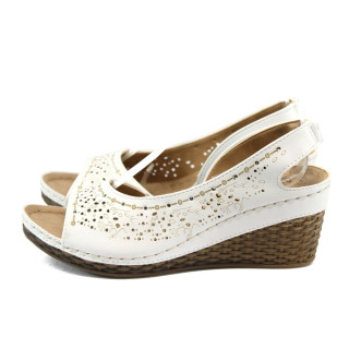 Анатомични бели дамски сандали, здрава еко-кожа - всекидневни обувки за лятото N 10008833