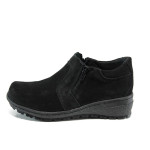 Черни анатомични дамски обувки с равна подметка, естествен велур - всекидневни обувки за есента и зимата N 10009361
