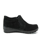 Черни анатомични дамски обувки с равна подметка, естествен велур - всекидневни обувки за есента и зимата N 10009361