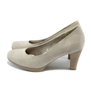 Бежови дамски обувки с висок ток, велурена кожа - всекидневни обувки за целогодишно ползване N 10007852