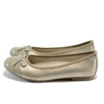 Златисти дамски обувки с равна подметка, здрава еко-кожа - всекидневни обувки за пролетта и лятото N 10008190