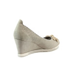 Бежови дамски обувки с платформа, качествен еко-велур - всекидневни обувки за пролетта и лятото N 10008268