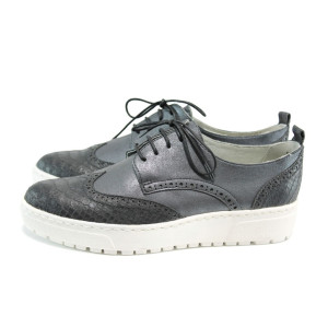 Черни дамски обувки с равна подметка и мемори пяна, здрава еко-кожа - всекидневни обувки за пролетта и есента N 10009799