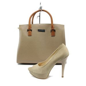 Бежов комплект обувки и чанта - елегантен стил за вашето ежедневие N 10008090 Бежов комплект обувки и чанта - елегантен стил за вашето ежедневие N 10008090