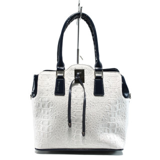 Бяла дамска чанта, здрава еко-кожа - удобство и стил за вашето ежедневие N 100010857