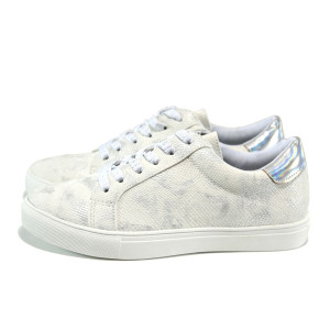 Бели дамски обувки с равна подметка, здрава еко-кожа - ежедневни обувки за пролетта и лятото N 100010435