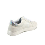 Бели дамски обувки с равна подметка, здрава еко-кожа - ежедневни обувки за пролетта и лятото N 100010435