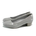 Светлосиви дамски обувки със среден ток, лачена еко кожа - всекидневни обувки за пролетта и лятото N 10009854