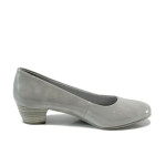 Светлосиви дамски обувки със среден ток, лачена еко кожа - всекидневни обувки за пролетта и лятото N 10009854