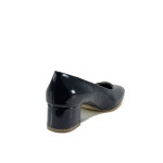 Тъмносини дамски обувки със среден ток, лачена еко кожа - всекидневни обувки за целогодишно ползване N 10009923