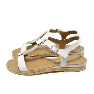 Бели дамски сандали, естествена кожа - всекидневни обувки за лятото N 100010580