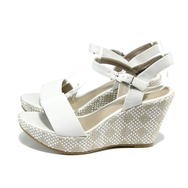Бели дамски сандали, здрава еко-кожа - всекидневни обувки за лятото N 100010834