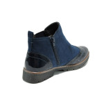 Сини дамски боти, велурена еко-кожа и лачена еко-кожа - всекидневни обувки за есента и зимата N 100011111