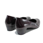 Винени дамски обувки със среден ток, лачена еко кожа - всекидневни обувки за целогодишно ползване N 100011254