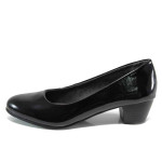 Черни дамски обувки със среден ток, лачена еко кожа - всекидневни обувки за целогодишно ползване N 100011256