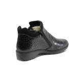 Черни дамски боти, здрава еко-кожа - всекидневни обувки за есента и зимата N 100011609