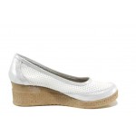 Бели анатомични дамски обувки с платформа, естествена кожа - всекидневни обувки за пролетта и лятото N 100012356