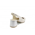 Бежови дамски обувки със среден ток, здрава еко-кожа - елегантни обувки за пролетта и лятото N 100012459