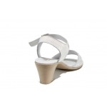 Бели анатомични дамски сандали, естествена кожа - ежедневни обувки за пролетта и лятото N 100012648