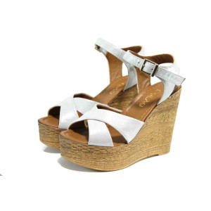 Бели дамски сандали, естествена кожа - всекидневни обувки за пролетта и лятото N 100012693
