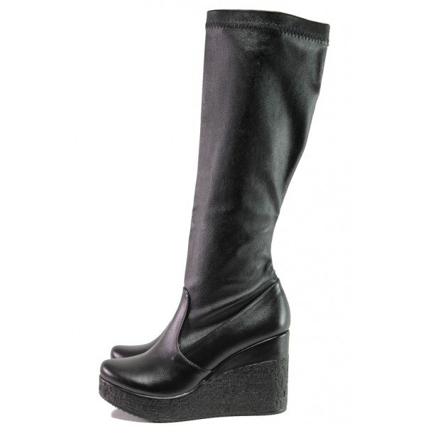 Черни дамски ботуши, здрава еко-кожа - ежедневни обувки за есента и зимата N 100013323