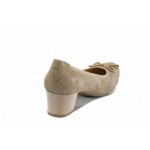 Бежови анатомични дамски обувки със среден ток, естествена кожа - всекидневни обувки за пролетта и лятото N 100012203