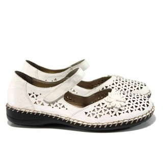 Бели дамски обувки с равна подметка, естествена кожа - всекидневни обувки за пролетта и лятото N 100012349