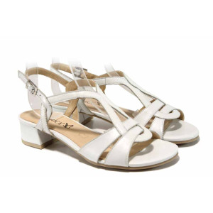 Бели дамски сандали, естествена кожа - всекидневни обувки за пролетта и лятото N 100012467