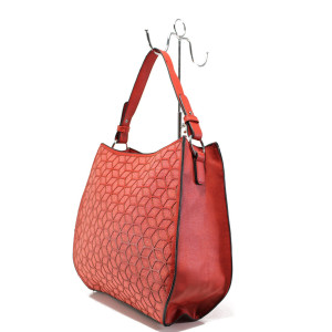 Червена дамска чанта, еко-кожа и текстилна материя - удобство и стил за вашето ежедневие N 100013631