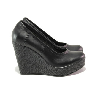 Анатомични черни дамски обувки с платформа, естествена кожа - ежедневни обувки за пролетта и лятото N 100013945