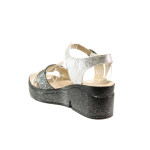 Сребристи дамски сандали, здрава еко-кожа - ежедневни обувки за пролетта и лятото N 100014061