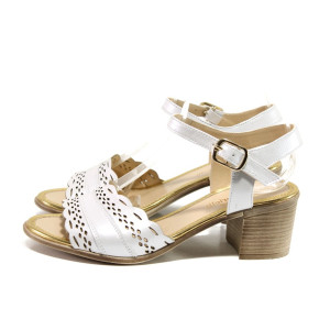 Бели дамски сандали, естествена кожа - ежедневни обувки за пролетта и лятото N 100014090