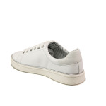Бели дамски обувки с равна подметка, естествена кожа - спортни обувки за пролетта и лятото N 100013639