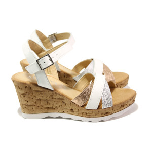 Бели дамски сандали, здрава еко-кожа - ежедневни обувки за пролетта и лятото N 100013867