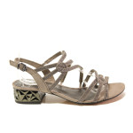 Бежови дамски сандали, качествен еко-велур - ежедневни обувки за пролетта и лятото N 100013915