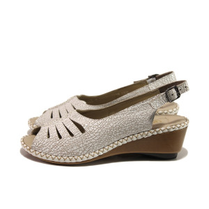 Ортопедични бели дамски сандали, естествена кожа - ежедневни обувки за пролетта и лятото N 100014007