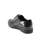 Черни дамски обувки с равна подметка, лачена еко кожа - всекидневни обувки за есента и зимата N 100014404