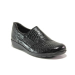 Черни дамски обувки с равна подметка, естествена кожа с крокодилска шарка - всекидневни обувки за есента и зимата N 100014410