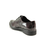 Черни анатомични дамски обувки с равна подметка, лачена еко кожа - всекидневни обувки за есента и зимата N 100014405