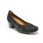 Черни дамски обувки със среден ток, естествен набук - ежедневни обувки за целогодишно ползване N 100014512