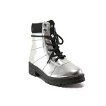 Сребристи дамски боти, здрава еко-кожа - ежедневни обувки за есента и зимата N 100014639