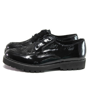 Черни дамски обувки с равна подметка, лачена естествена кожа - ежедневни обувки за есента и зимата N 100014855